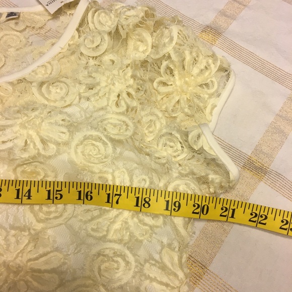 🎁2/$12 NWT VERSONA XL LIGHT YELLOW FLORAL CAP SLEEVE SHEER TOP & ADJUS TANK TOP - Picture 11 of 14